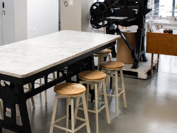 Photographic area reserved for a verified Triton & Shell studio image